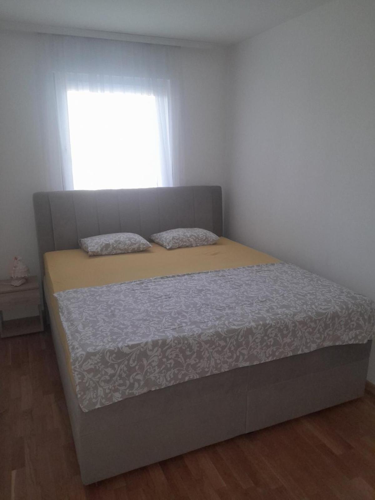 Appartamento Stan Na Dan Doboj Esterno foto